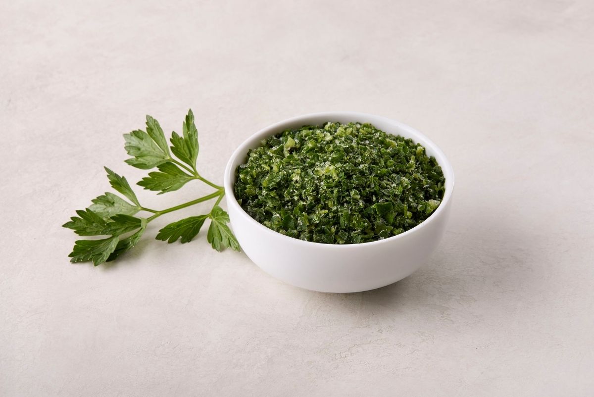 IQF Parsley Small Cut Size